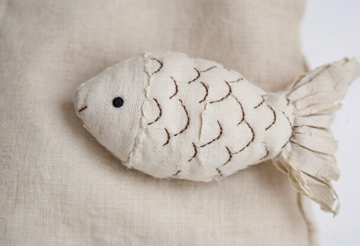Catnip Fish Plush, Crinkle & Scent – GD-Meow